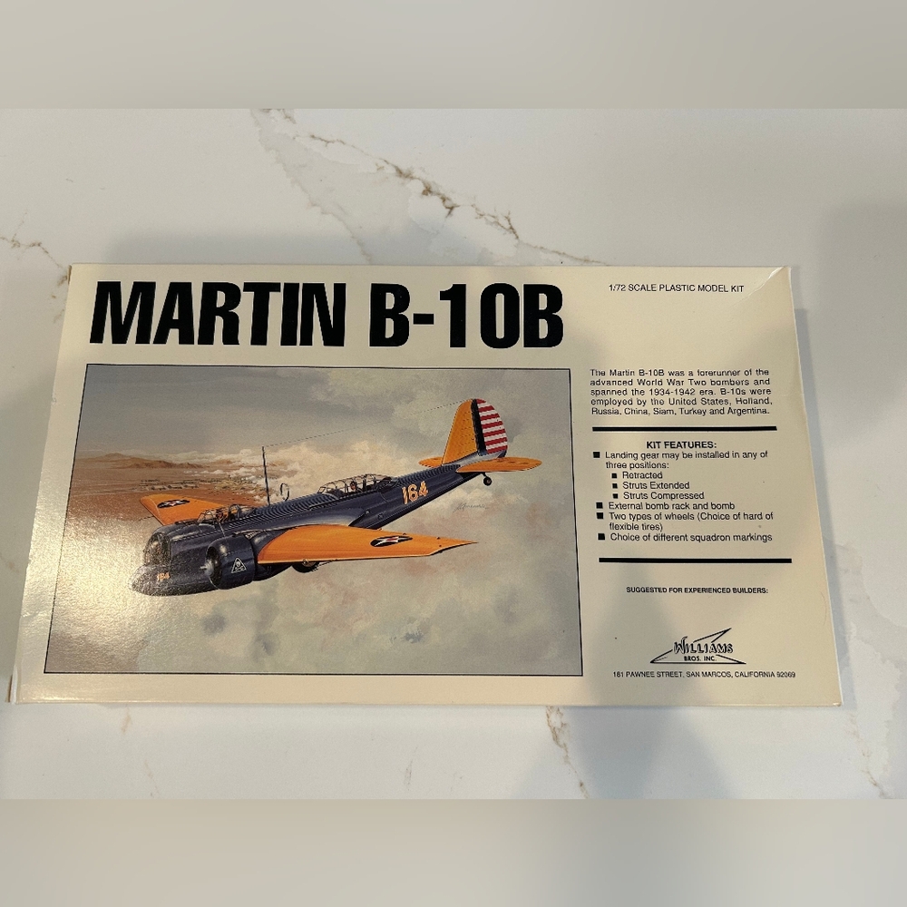 Martin B-10B Model Kit 1:72